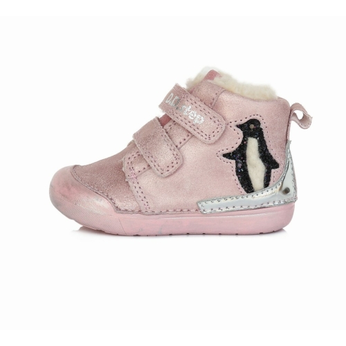 rózsaszín téli cipő pingvin dísszel